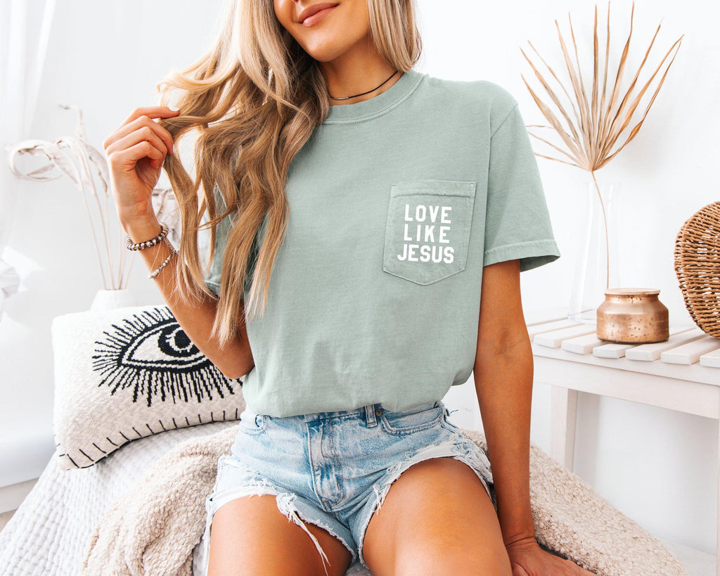 Love Like Jesus Pocket T Shirt